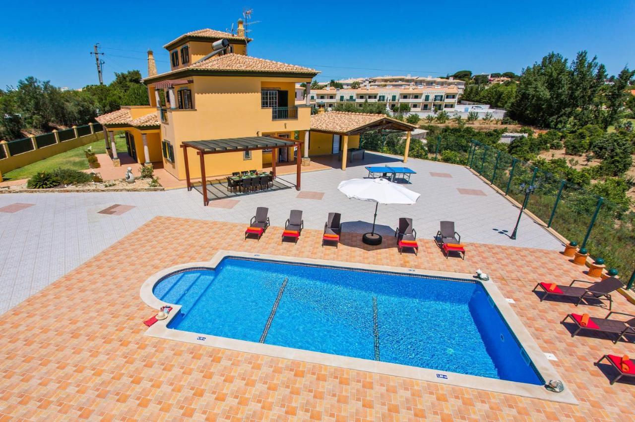Willa Nincha - Heated Pool - Free Wi-fi - Air Con *